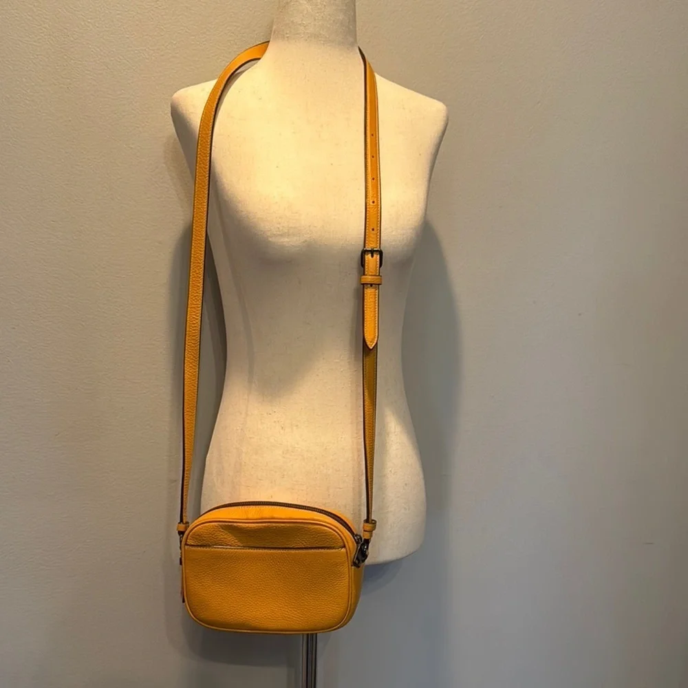Coach pebbled leather Crossbody Camera Bag with gunmetal accents EUC